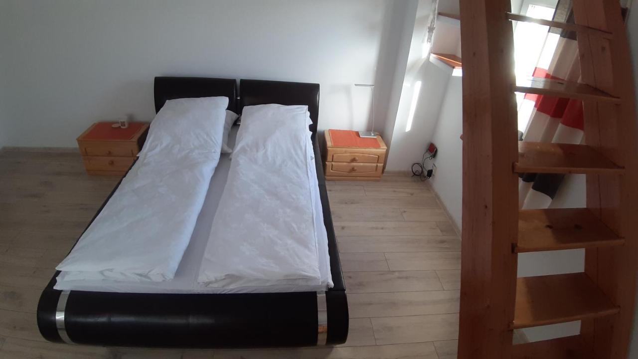 Casa Ultracentral Suceava Villa ภายนอก รูปภาพ